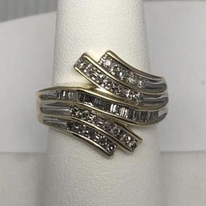 10K gold Diamond cluster ring